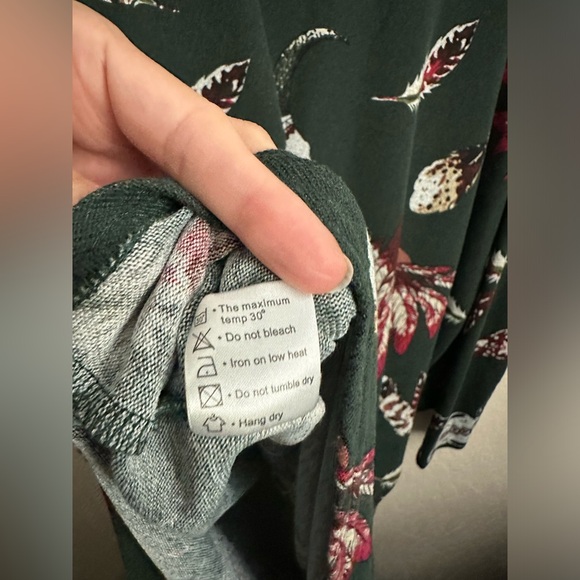 Levaca asymmetrical mock tunic size large but could fit xl new with tags - Picture 8 of 8